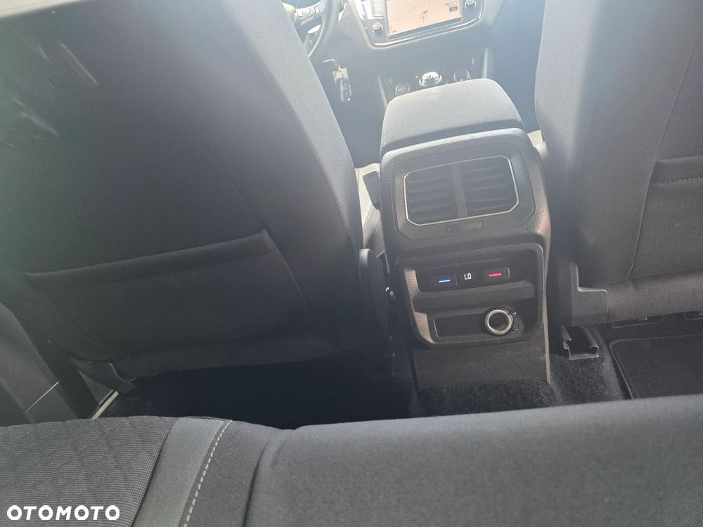 Volkswagen Tiguan - 20