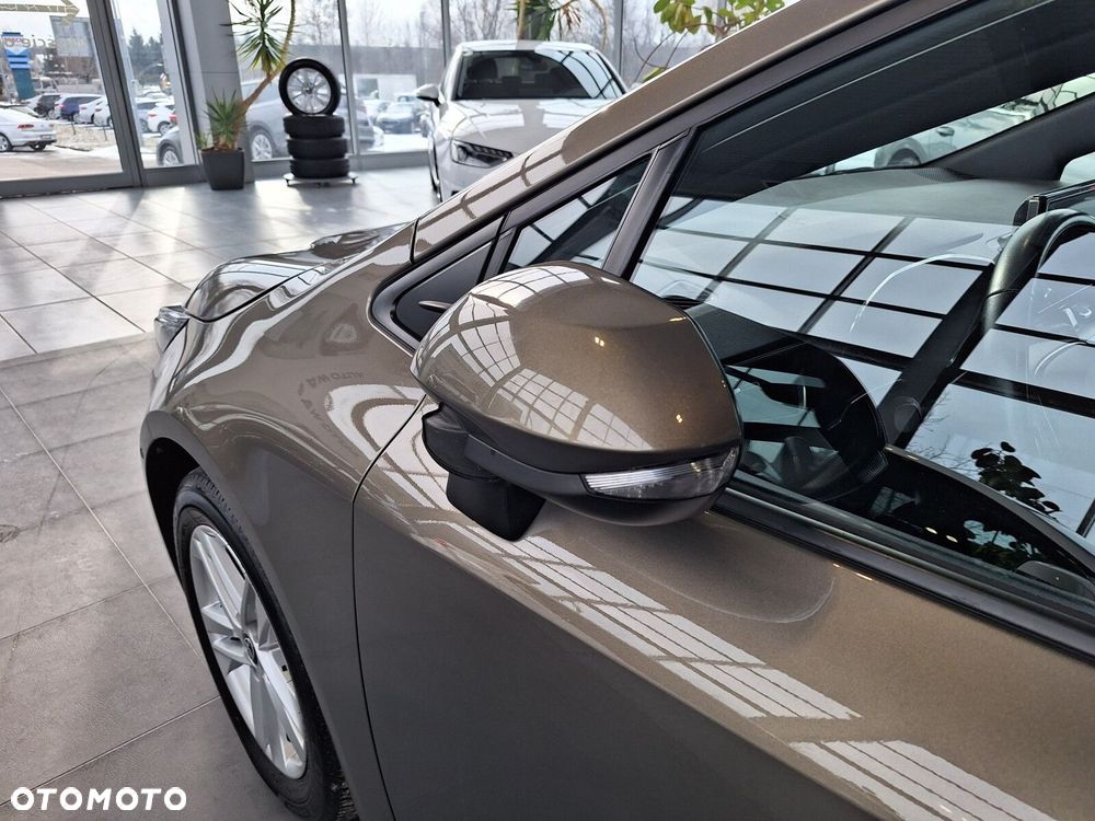 Toyota Corolla 1.8 Hybrid Comfort - 10