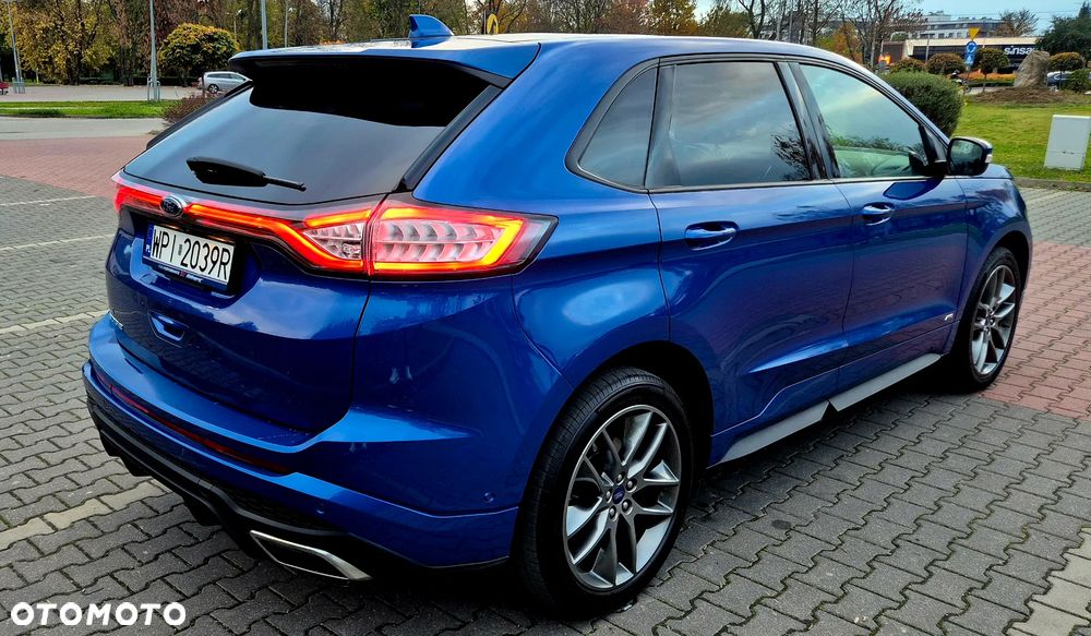 Ford Edge - 2
