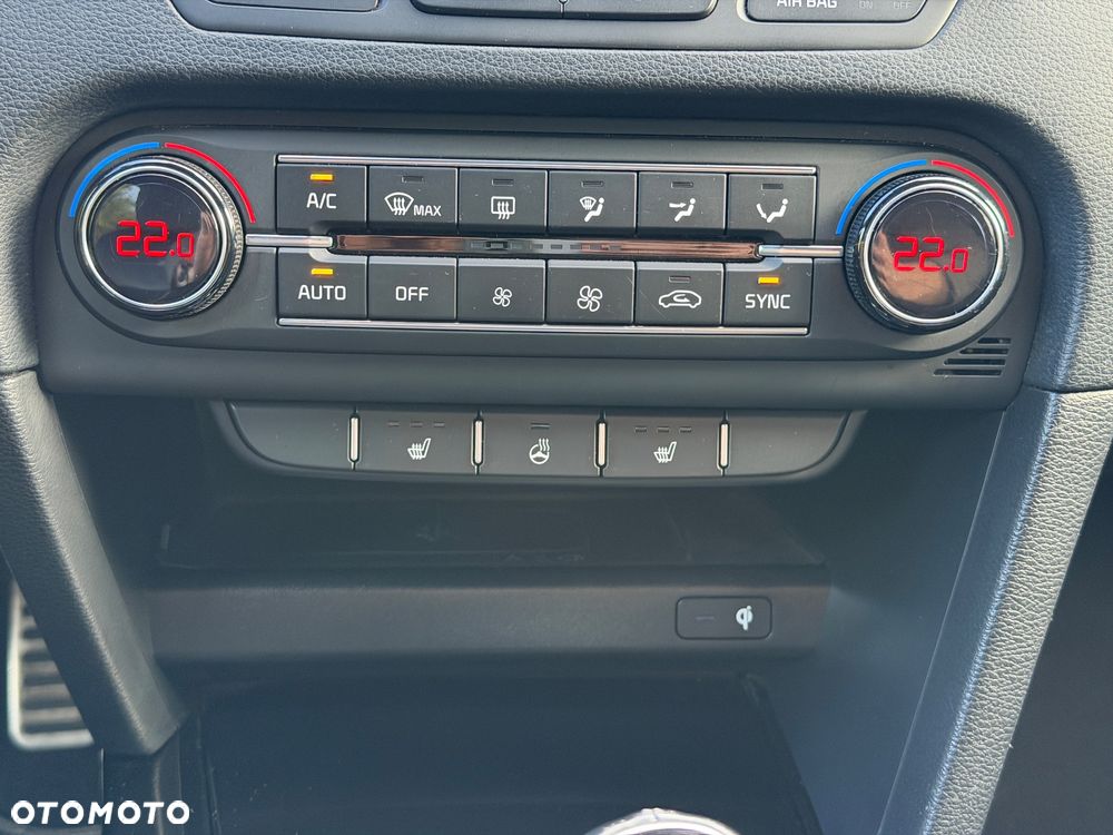 Kia Ceed 1.4 T-GDI OPF GT Line - 21