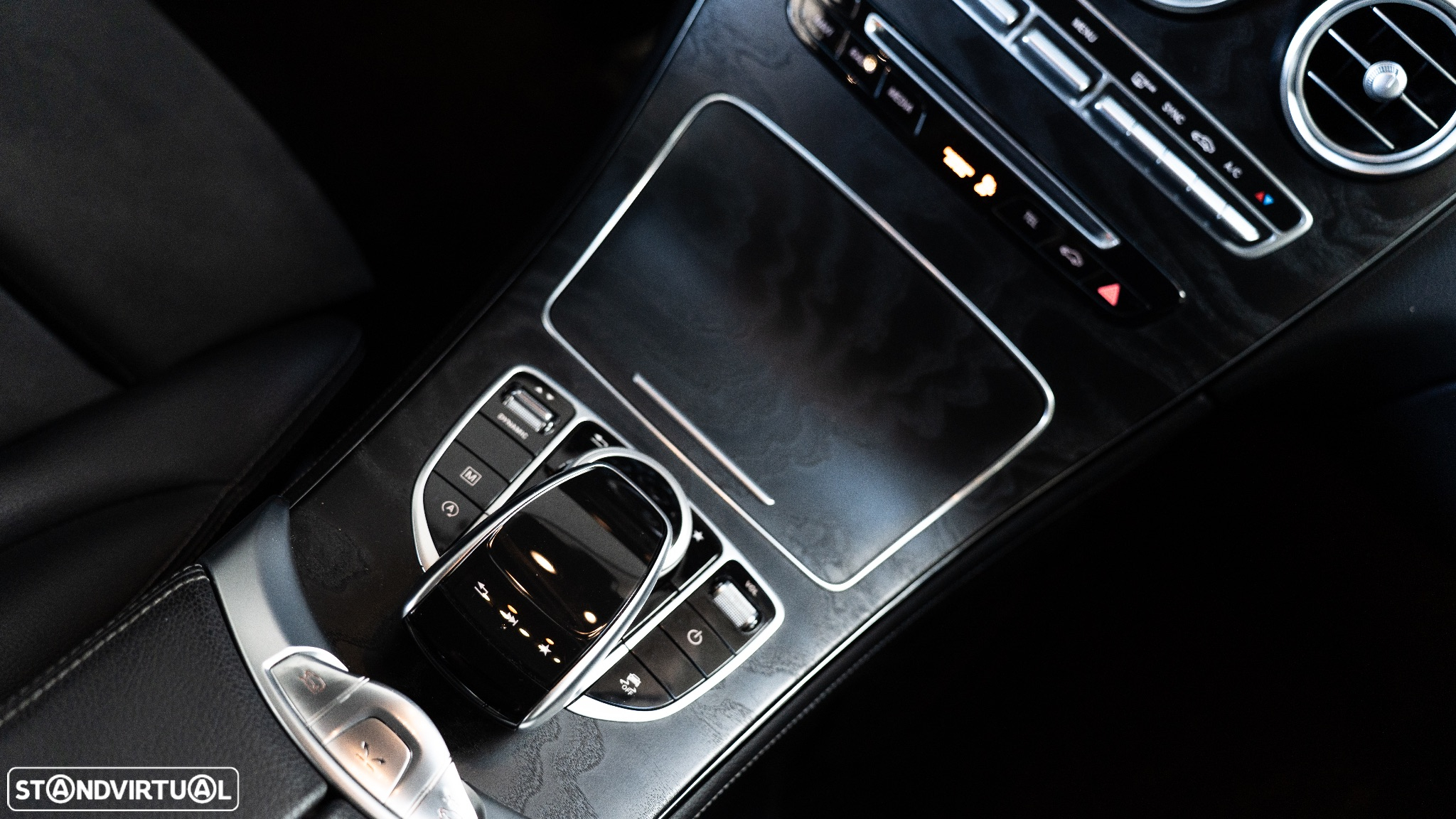 Mercedes-Benz GLC 350 d 4Matic 9G-TRONIC AMG Line - 37