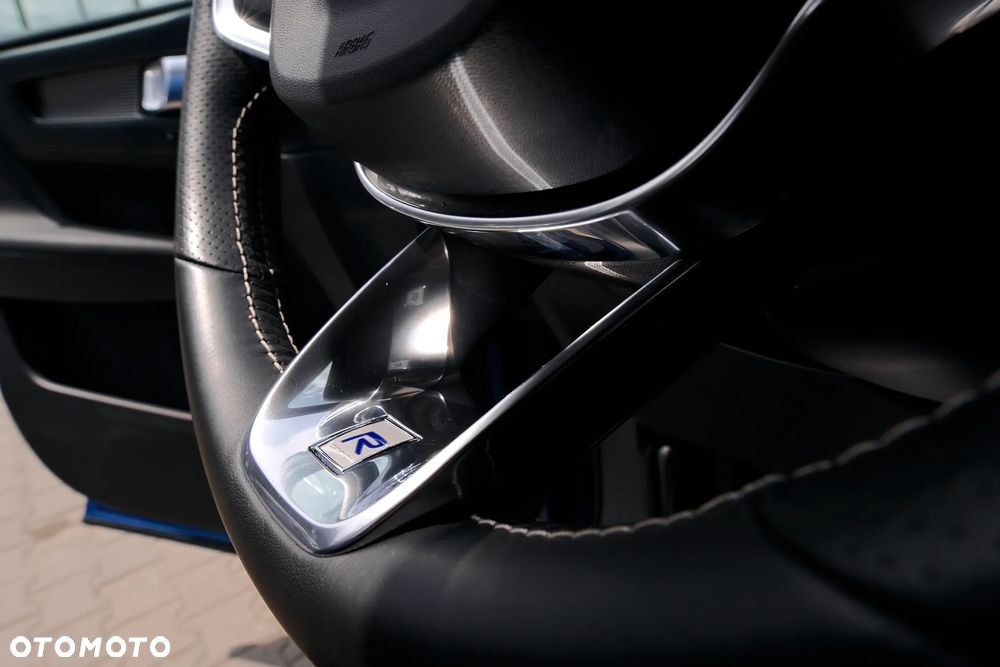 Volvo XC 40 T5 AWD Geartronic R-Design - 26