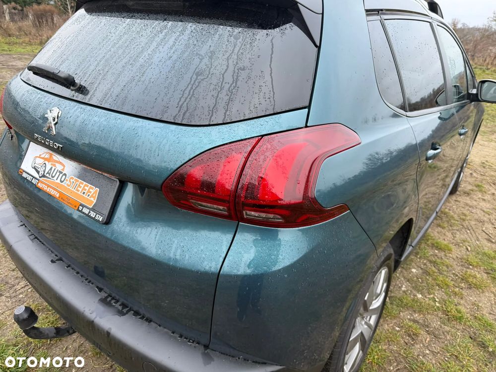 Peugeot 2008 1.2 Pure Tech Style - 17