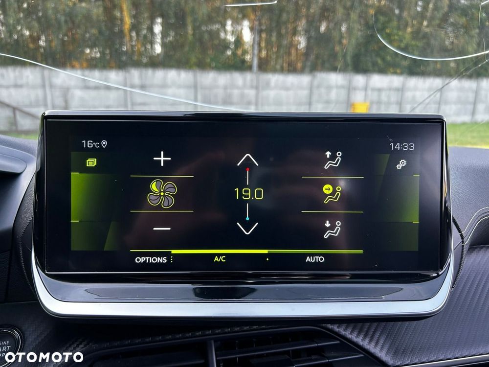Peugeot 208 - 20