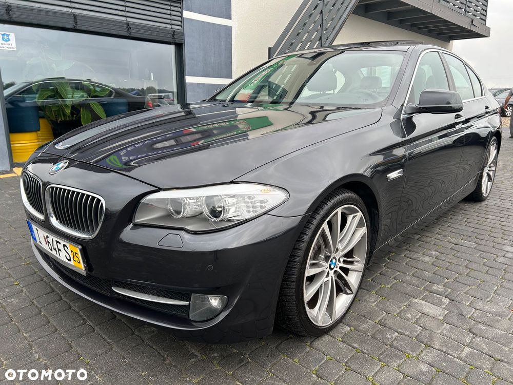BMW Seria 5 518d Touring Luxury Line - 2