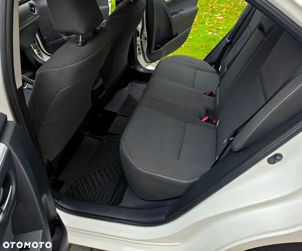 Toyota Corolla 1.6 Premium - 27