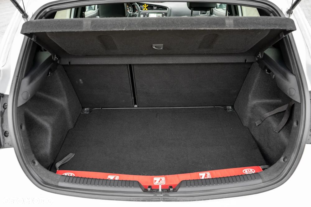 Kia Ceed 1.6 T-GDI GT-Track - 32