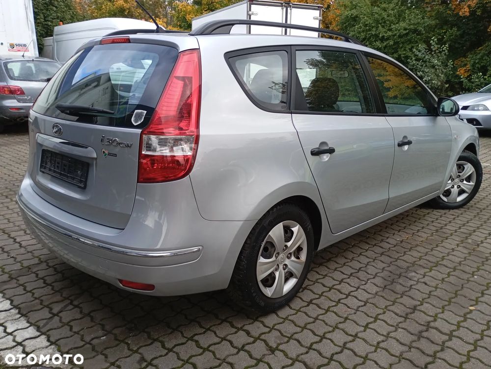 Hyundai i30 i30cw 1.4 blue Comfort - 28