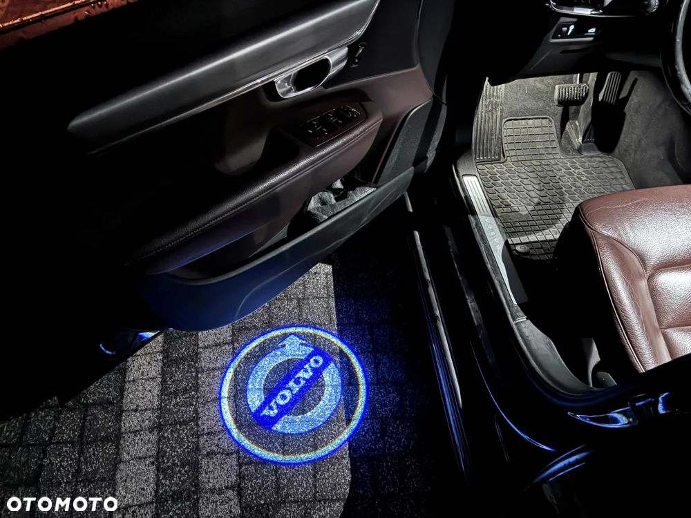 Volvo V90 D4 AWD Momentum - 12