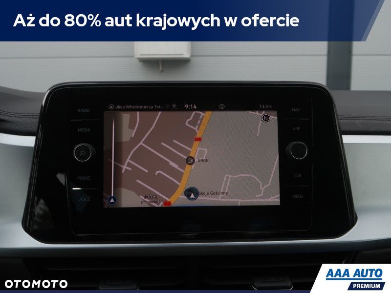 Volkswagen T-Roc - 14