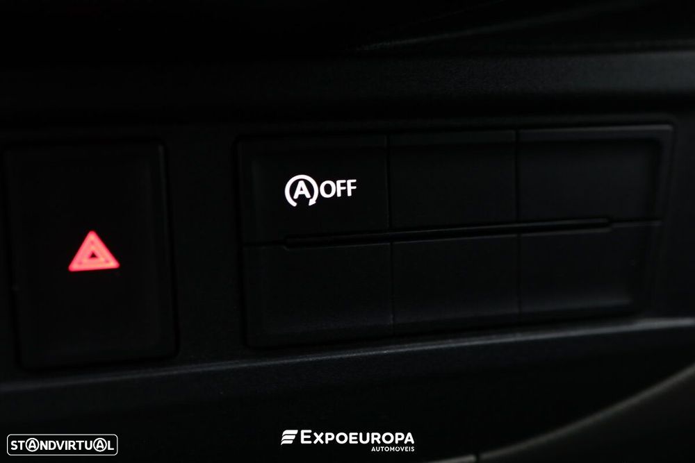 VW Transporter 2.0 Tdi 3 Lug. C/iva dedutivel - 17