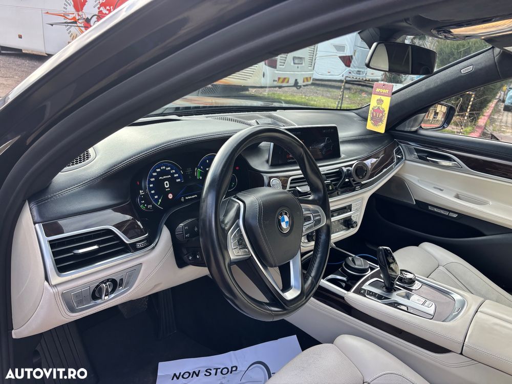 BMW Seria 7 730Ld xDrive - 15