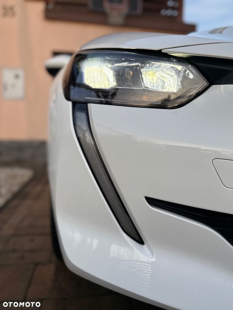 Peugeot 208 1.2 PureTech Active Pack S&S - 17