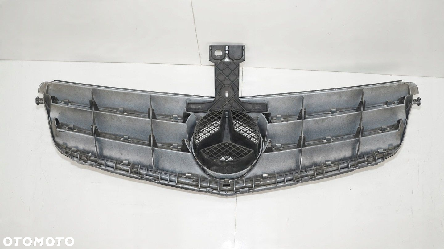 GRILL ATRAPA ZDERZAKA MERCEDES W204 LIFT 11-14R - 3