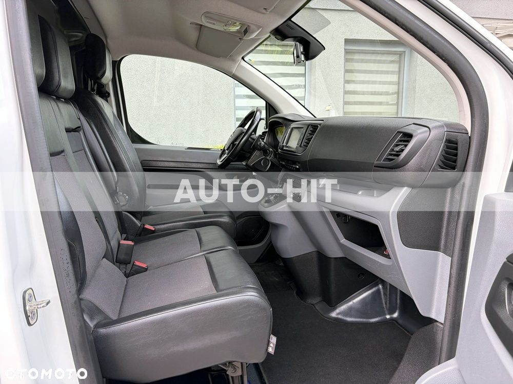 Opel Vivaro - 25