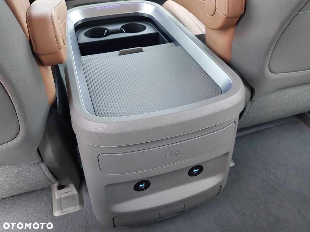 Hyundai Staria 1.6 T-GDI HEV Luxury - 20