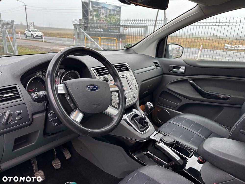 Ford Kuga 2.0 TDCi 4x4 Titanium - 17