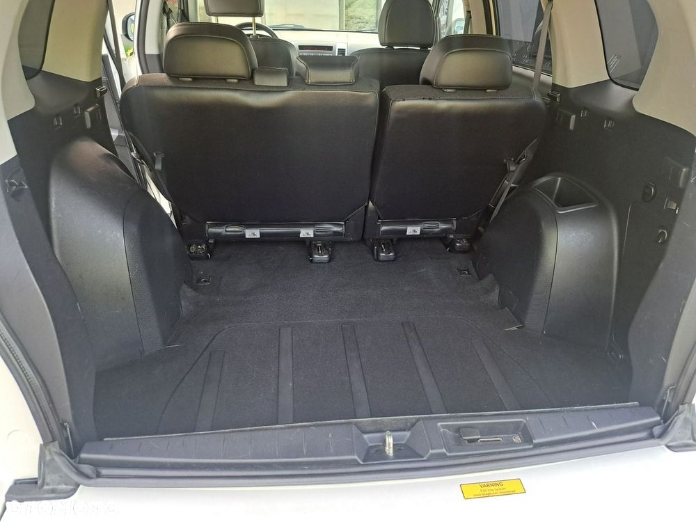 Mitsubishi Outlander - 23