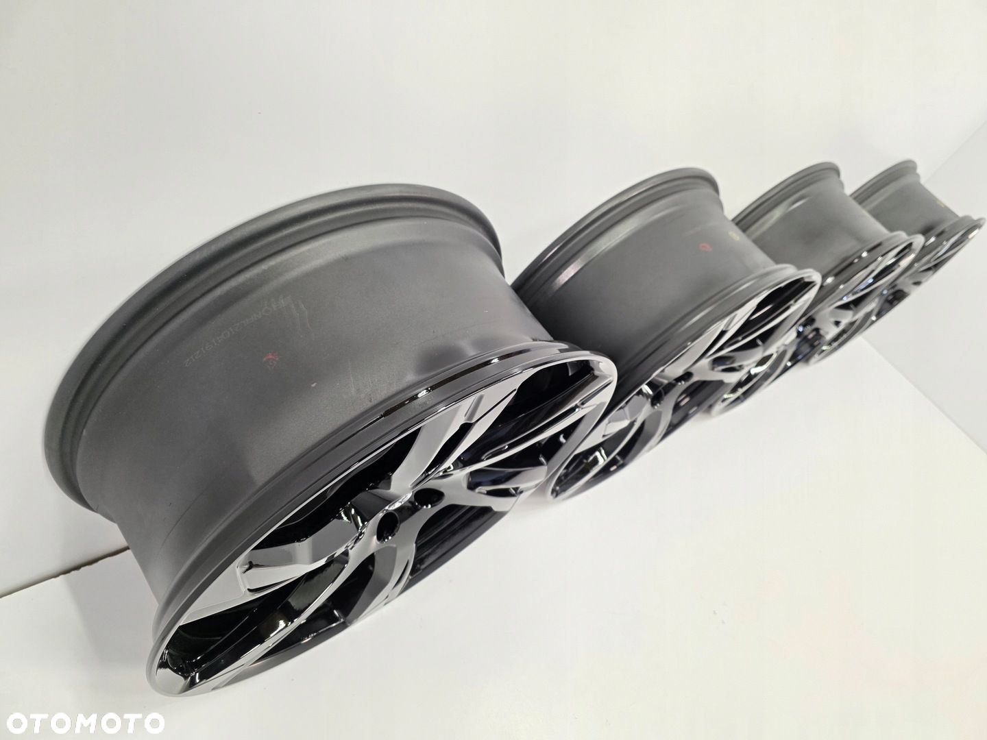 FELGI 4x FELGA VOLVO XC90 II 31454204 9x22 ET38,5 BARDZO ŁADNE - 7