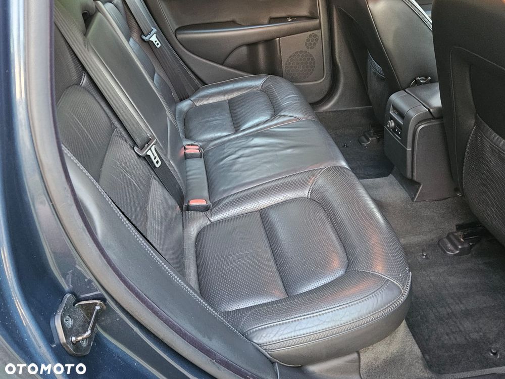 Volvo XC 70 D5 AWD Summum - 31