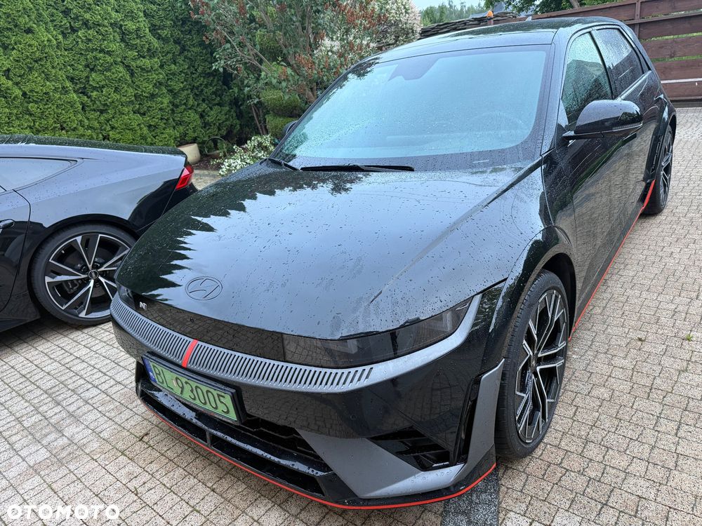 Hyundai IONIQ - 22