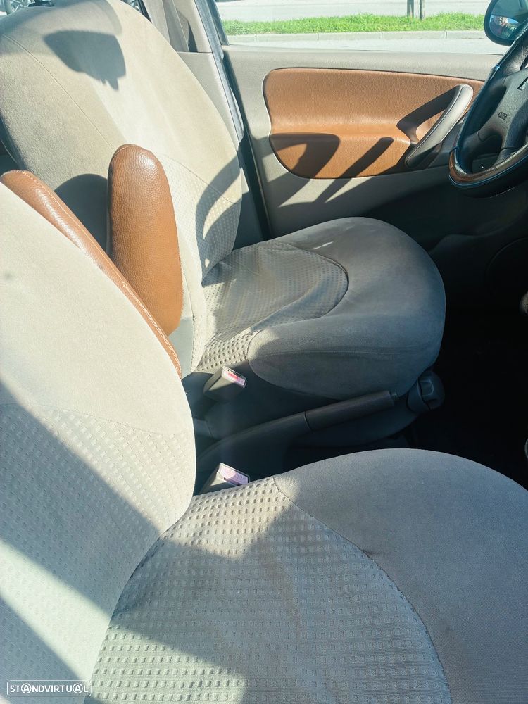 Citroën Xsara Picasso - 9