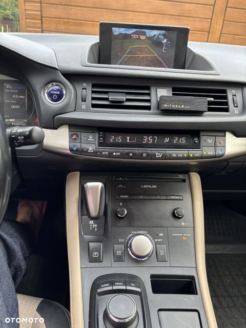 Lexus CT - 8