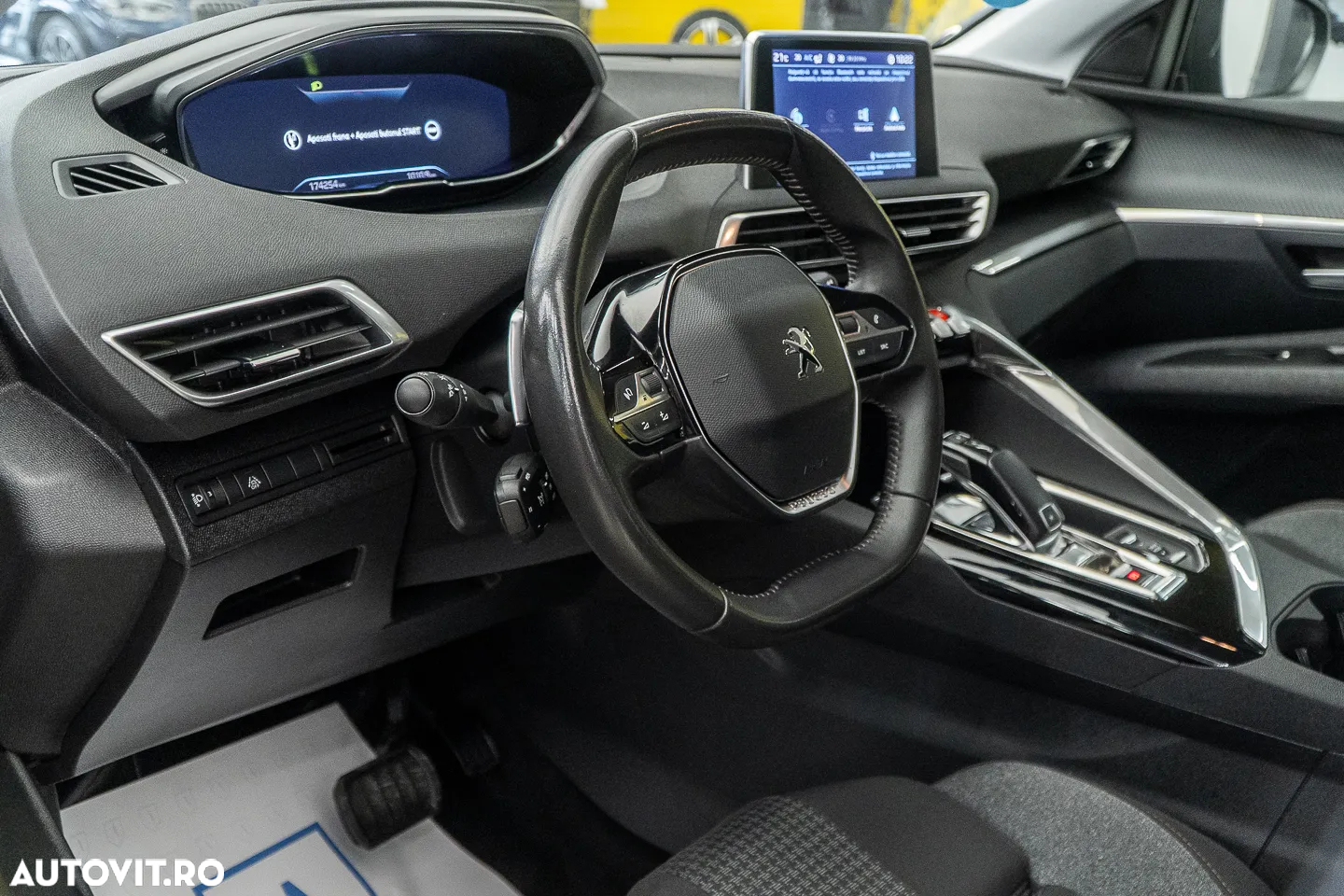 Peugeot 3008 PureTech 130 Stop & Start GPF EAT8 Allure - 7