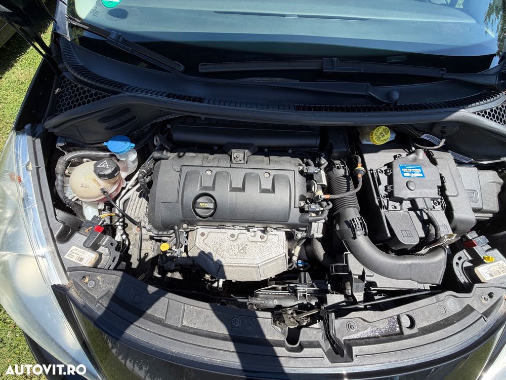 Peugeot 207 120 Premium - 12