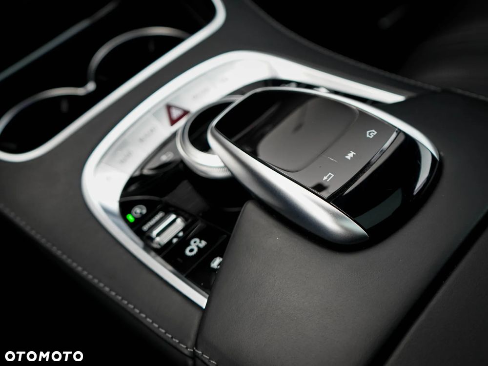 Mercedes-Benz Klasa S AMG 63 4-Matic+ - 23