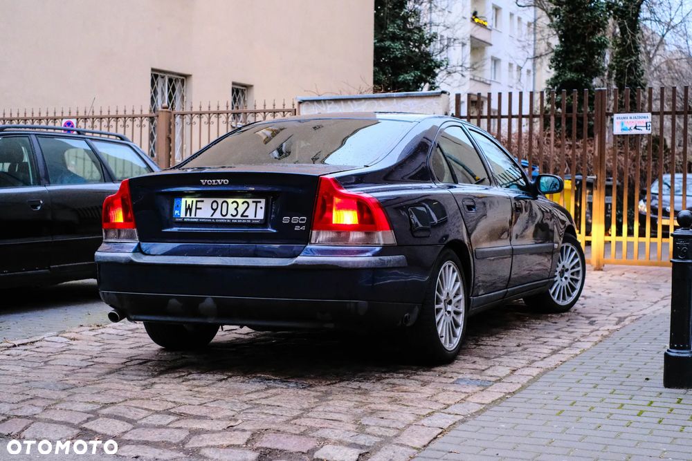 Volvo S60 - 4
