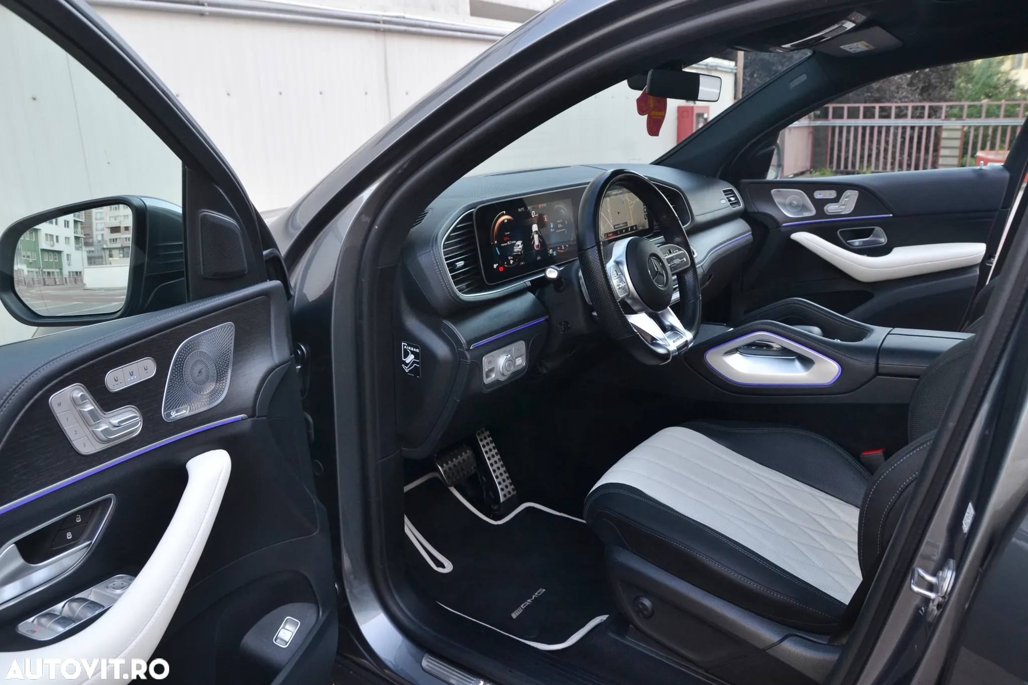 Mercedes-Benz GLE 400 d 4Matic 9G-TRONIC AMG Line - 9