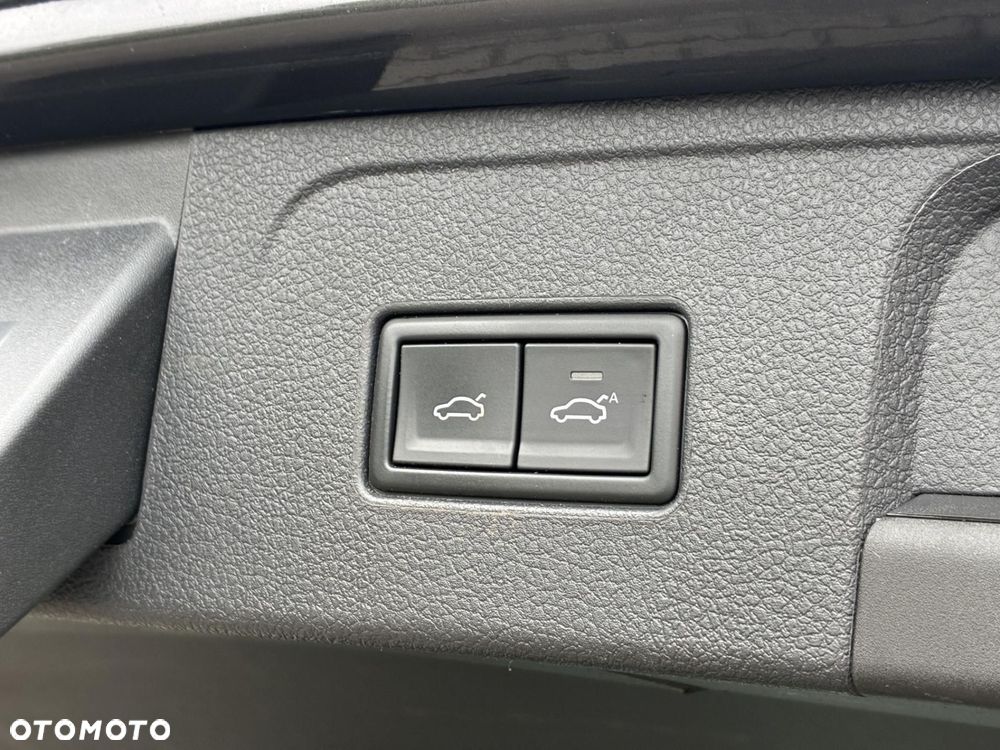 Volkswagen Passat - 34