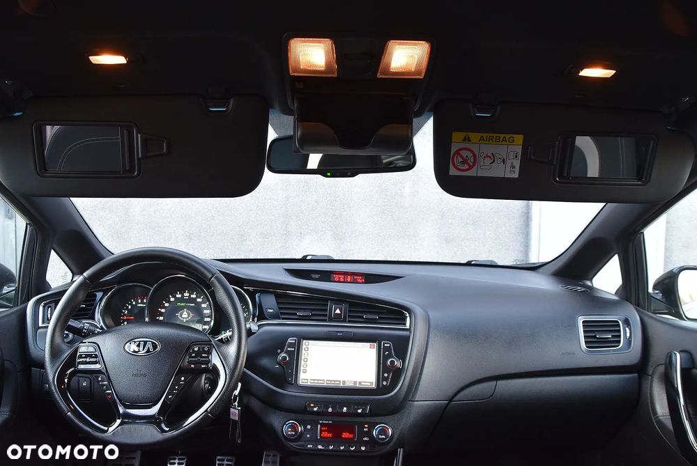 Kia Ceed 1.6 CRDi GT Line - 21