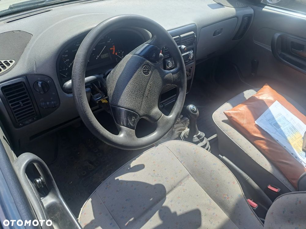 Volkswagen Caddy Mixt - 4