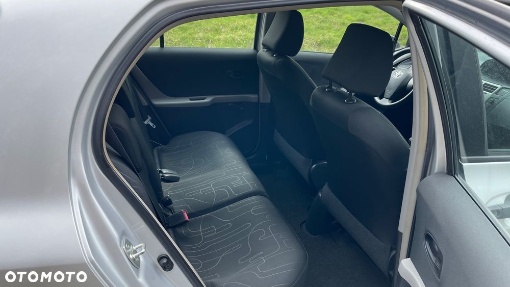 Toyota Yaris 1.33 Luna - 10