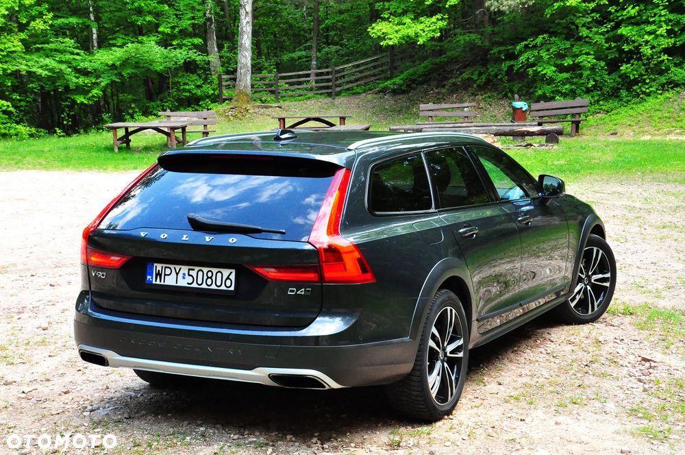 Volvo V90 Cross Country D4 AWD Pro - 9