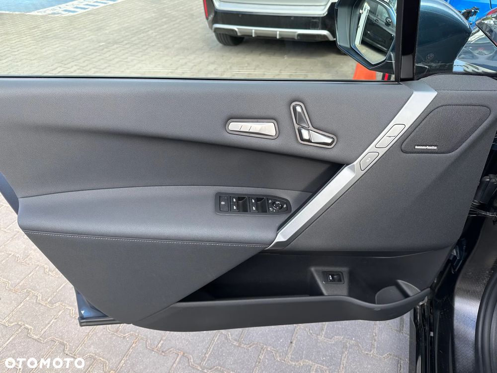 BMW iX xDrive45 100.6kWh - 12