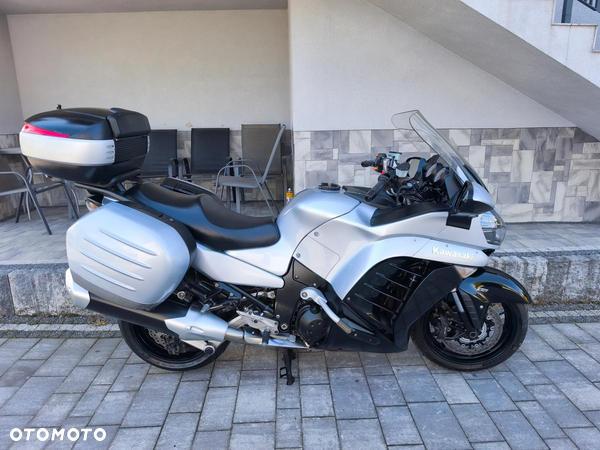 Kawasaki GTR