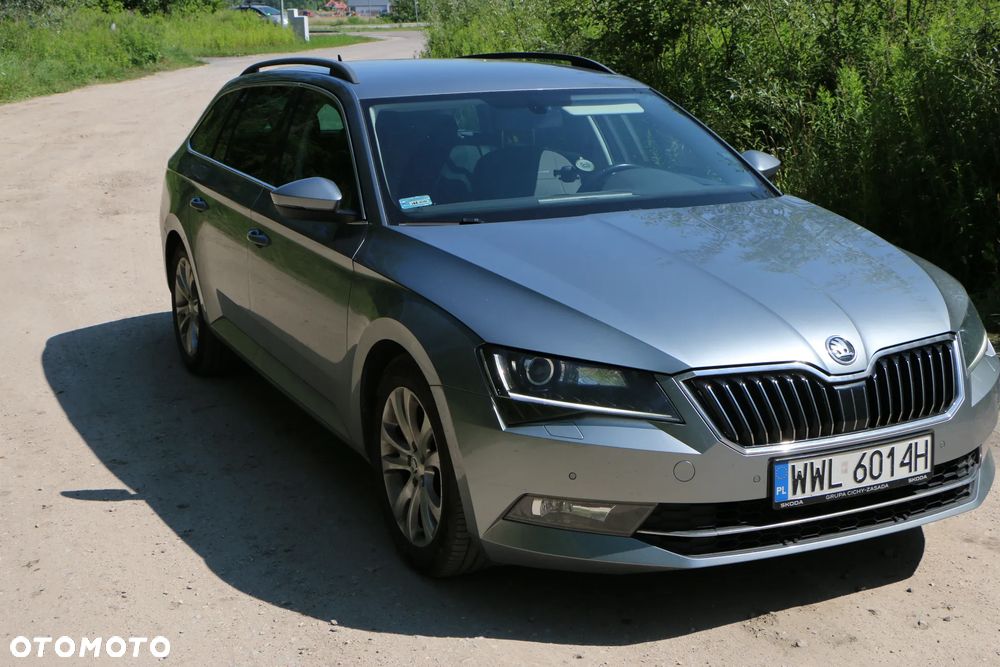 Skoda Superb 2.0 TDI Style - 2