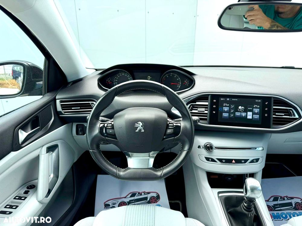 Peugeot 308 125 THP Active - 13