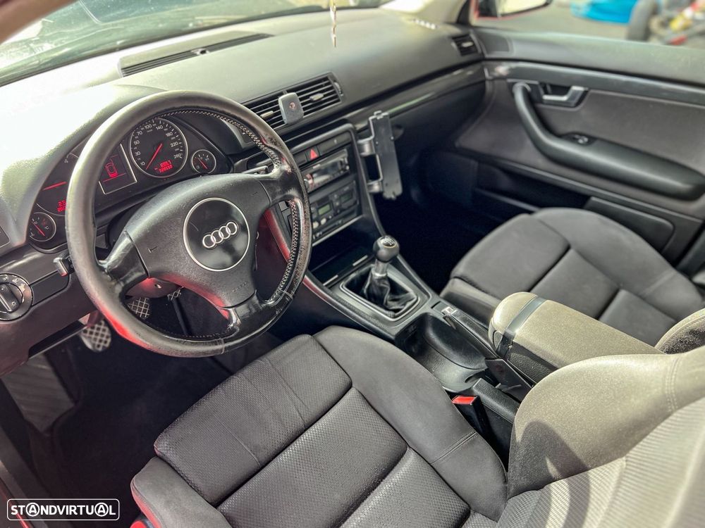 Audi A4 1.9 TDI m6 S-Line - 12