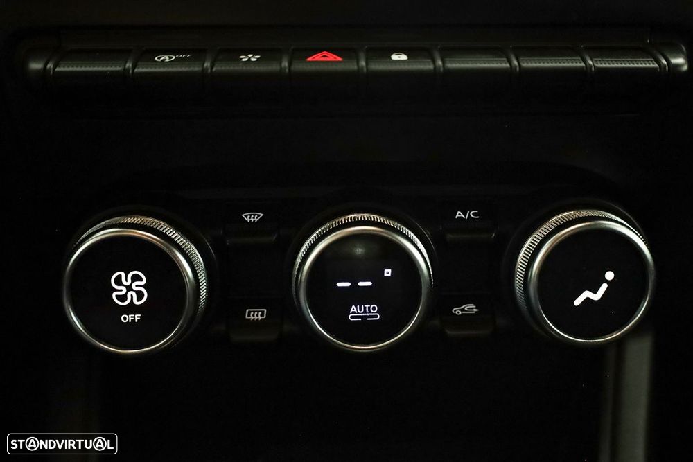 Renault Captur 1.0 TCe Techno Bi-Fuel - 13