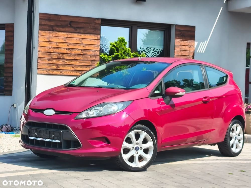 Ford Fiesta 1.25 Ghia - 10