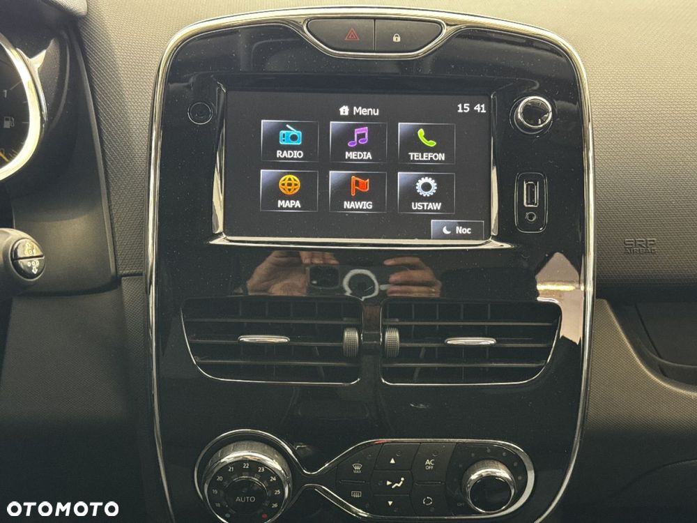 Renault Clio - 28
