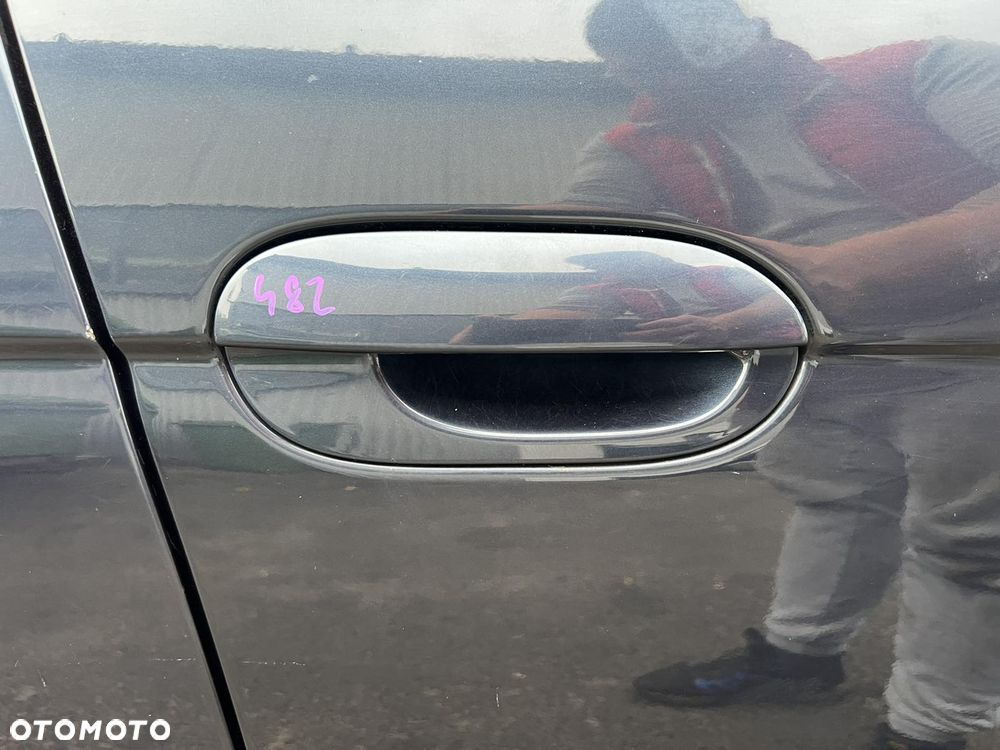 Klamka zewnętrzna prawa Bmw e39 Toledoblau 482 - 1