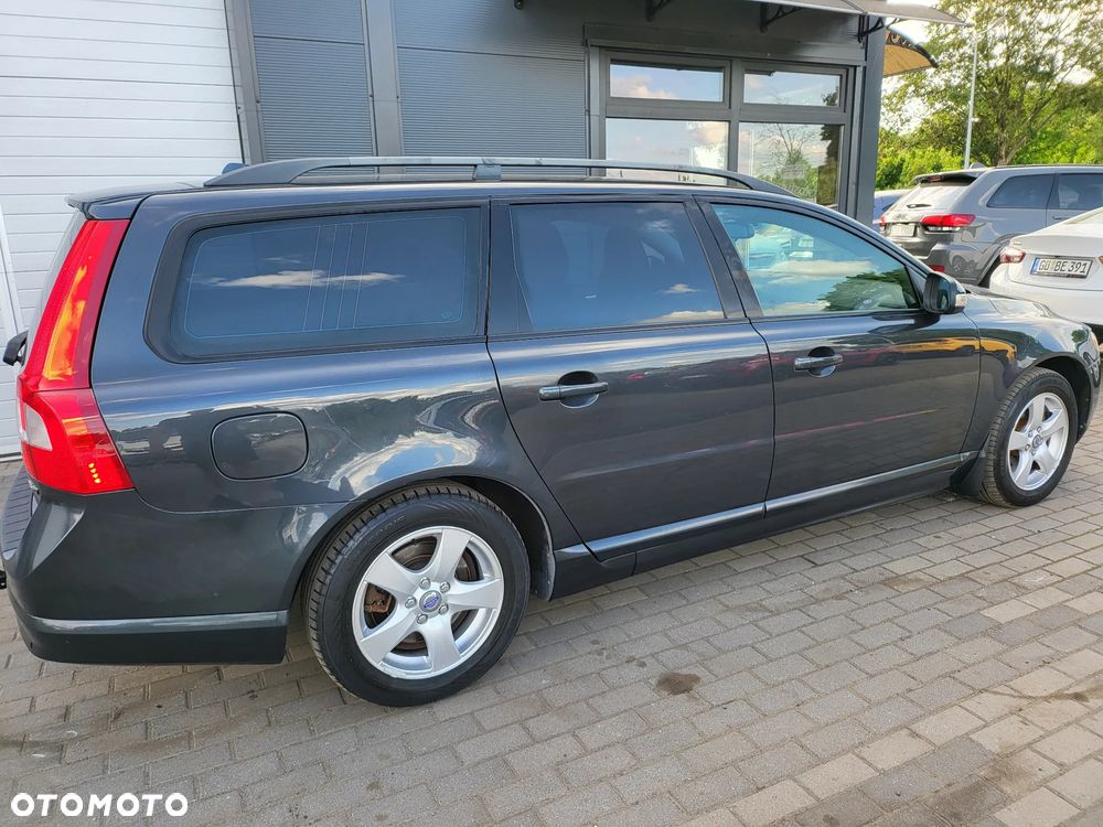 Volvo V70 2.5T Summum - 5