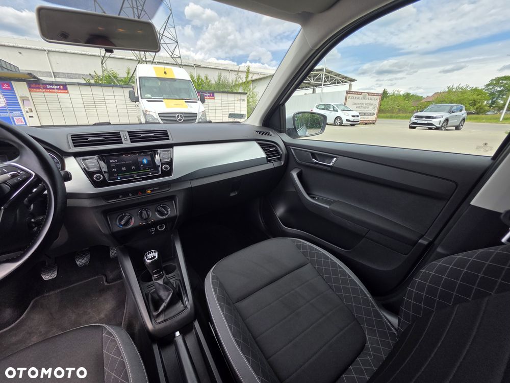 Skoda Fabia 1.0 TSI Ambition - 10