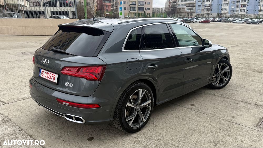 Audi SQ5 - 5