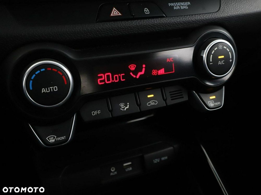 Kia Stonic 1.6 CRDi Vision - 27